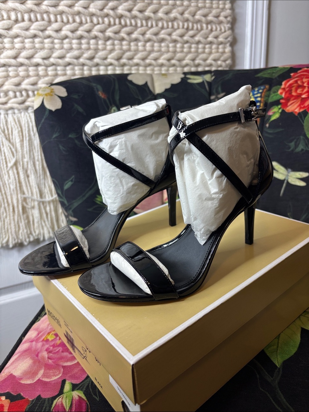 MICHAEL Michael Kors Black Ava Patent Leather Strappy Stiletto Sandals Size 6